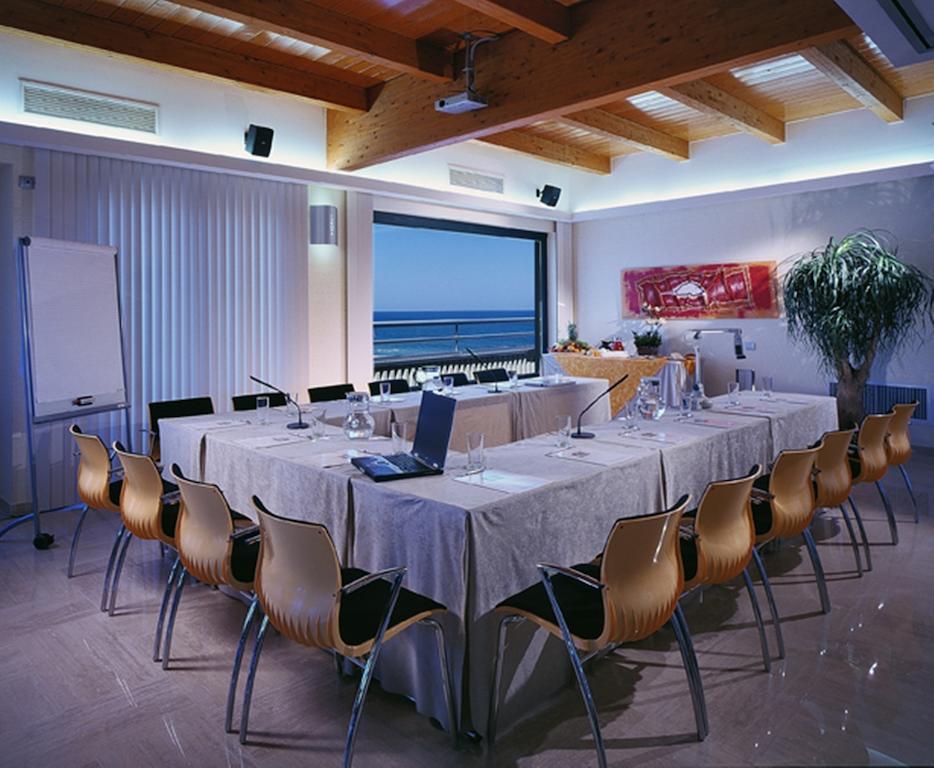 Hotel Europa Beach Village Giulianova Business foto