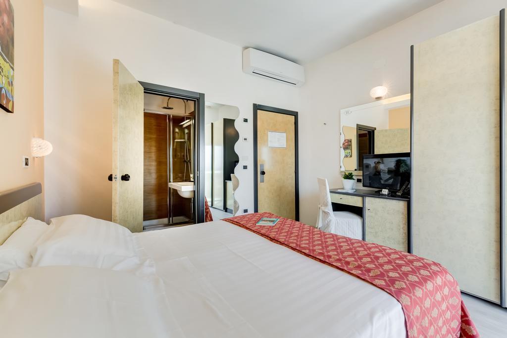 Hotel Europa Beach Village Giulianova Zimmer foto