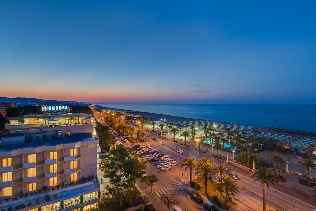 Hotel Europa Beach Village Giulianova Exterior foto