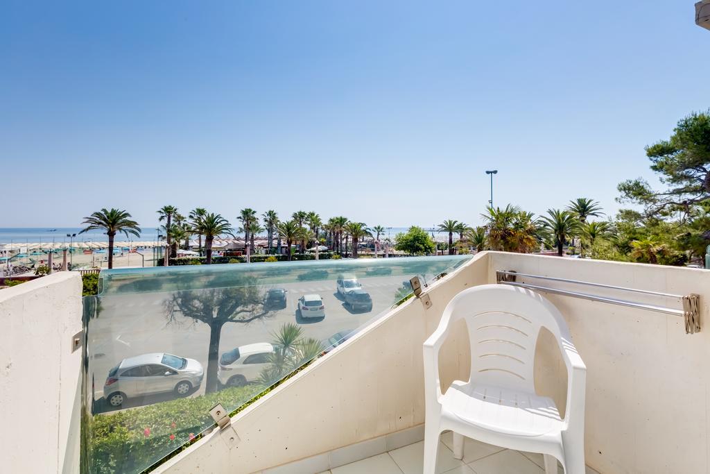 Hotel Europa Beach Village Giulianova Zimmer foto